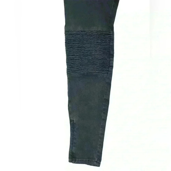 Zara Slim Fit Medium Rise Black Moto Jeans with Zipper Ankle Size 4 - Picture 6 of 13